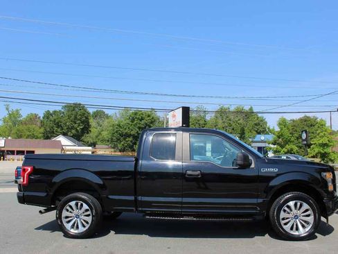 Used 2017 Ford F150 XL w/ Equipment Group 101A Mid AWD/4WD image 4