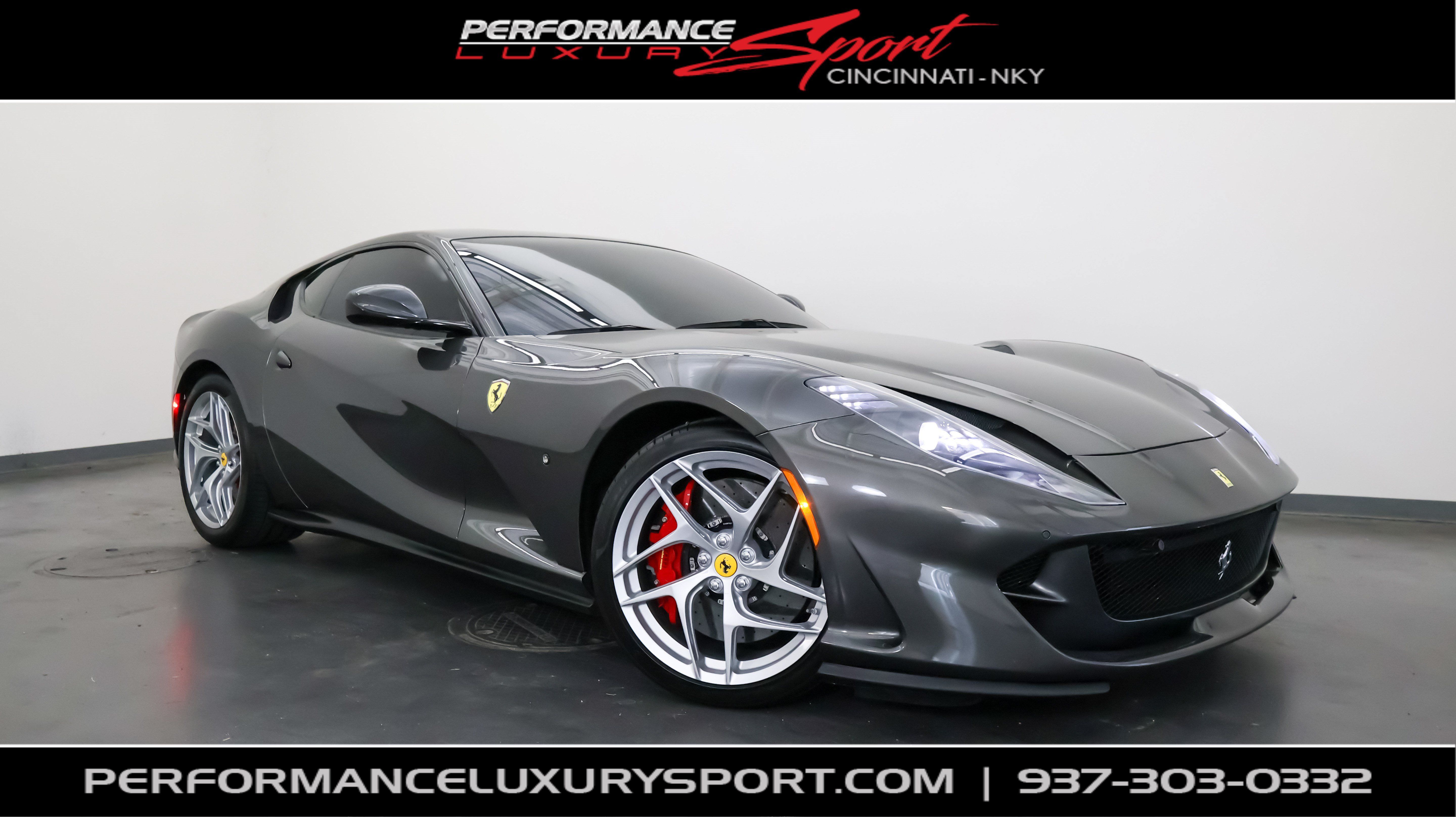 Used 2019 Ferrari 812 Superfast RWD image 1