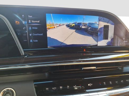 Used 2023 Cadillac Escalade ESV Premium Luxury image 26