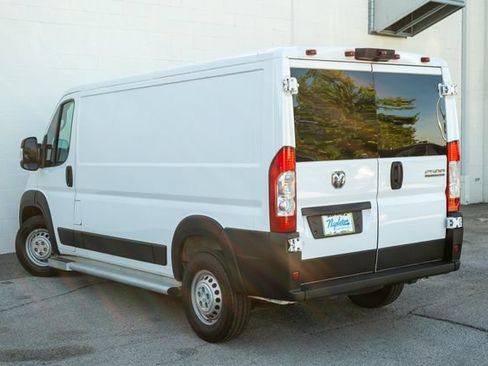 Used 2025 RAM ProMaster 2500 w/ U-Haul Equipment Group FWD image 24