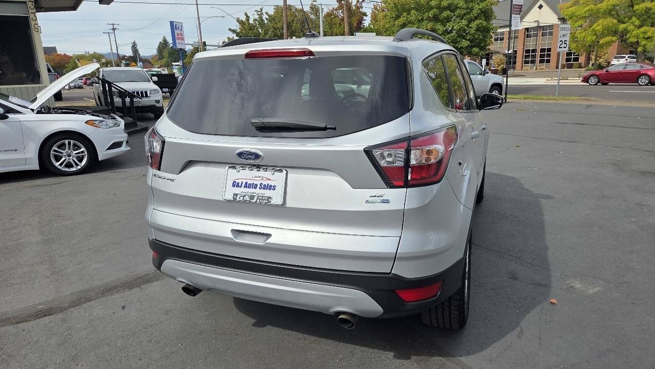 Used 2018 Ford Escape SE AWD/4WD image 9