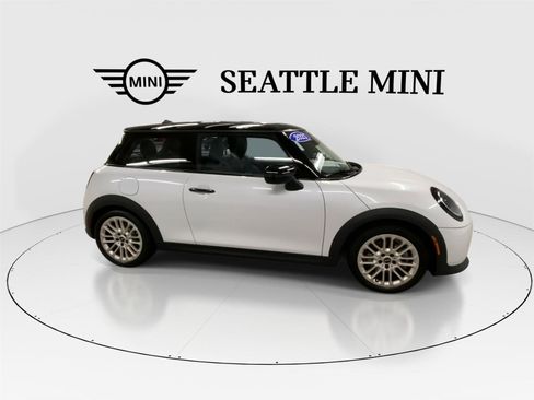 Certified 2025 MINI Cooper S image 13