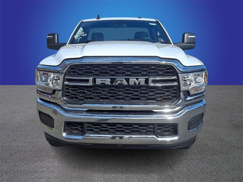 Used 2024 RAM 2500 Tradesman w/ Chrome Appearance Group image 2