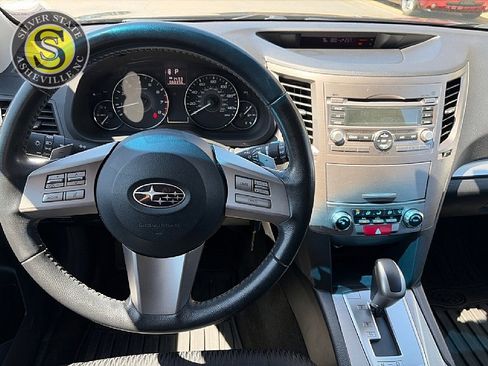 Used 2011 Subaru Outback 2.5i Premium image 27