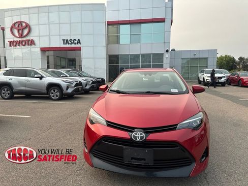 Used 2018 Toyota Corolla LE FWD image 1