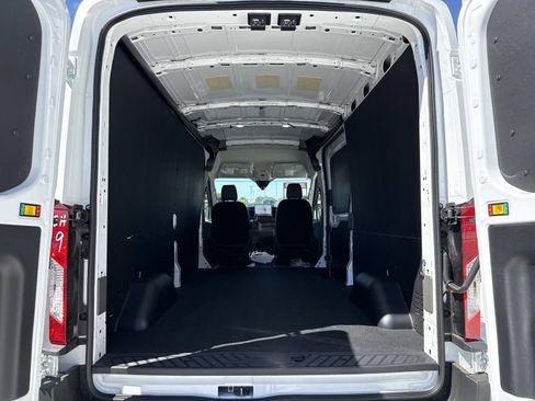 New 2026 Ford Transit 150 148 Medium Roof w/ Load Area Protection Package RWD image 12