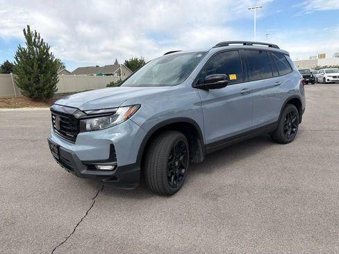 Certified 2024 Honda Passport Black Edition image 29