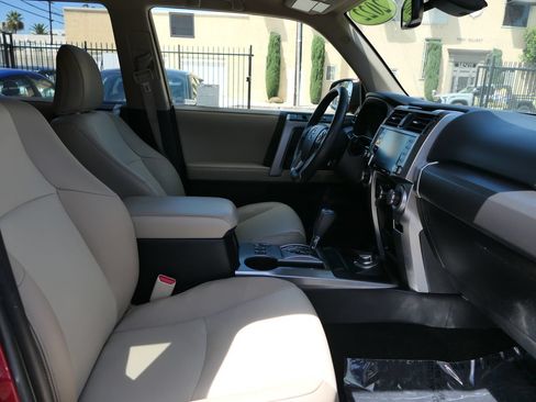 Used 2022 Toyota 4Runner SR5 Premium AWD/4WD image 25