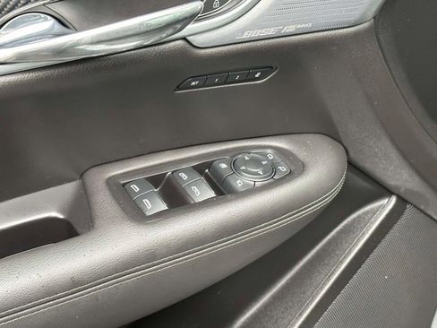 Used 2024 Cadillac XT6 Sport image 18