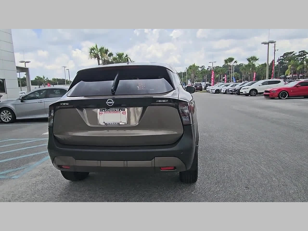 Used 2025 Nissan Kicks SV FWD image 34