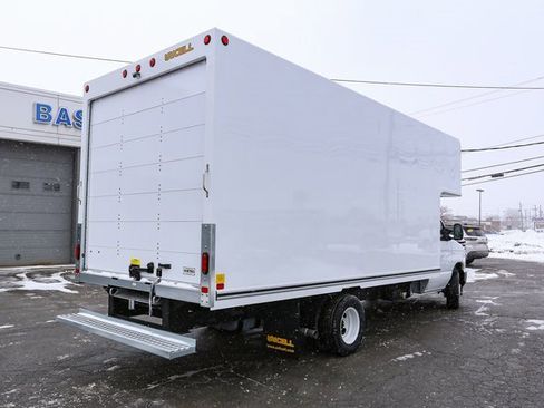 New 2026 Ford E-450 and Econoline 450 Super Duty w/ Interior Upgrade Package image 11