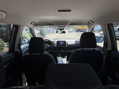 Used 2024 Nissan Rogue SV image 13