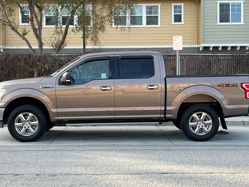 Used 2018 Ford F150 XLT image 7