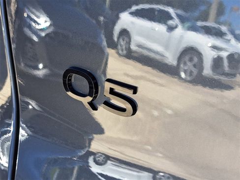 New 2025 Audi Q5 Premium Plus image 6
