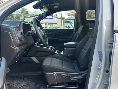 Used 2026 Chevrolet Colorado Trail Boss image 11