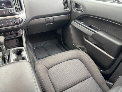 Used 2022 Chevrolet Colorado LT w/ Safety Package AWD/4WD image 14