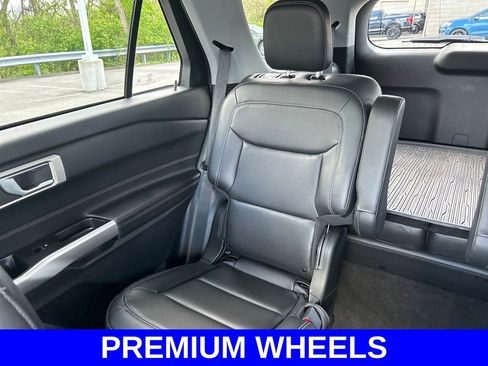 Used 2023 Ford Explorer XLT w/ Equipment Group 202A image 12
