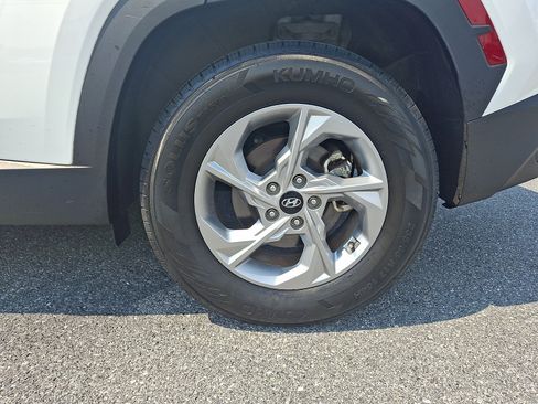Certified 2024 Hyundai Tucson SEL AWD/4WD image 9