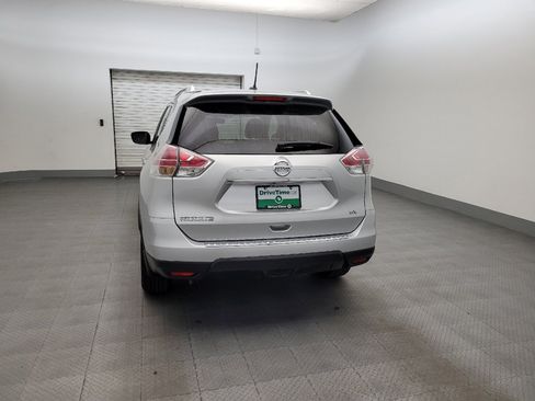 Used 2015 Nissan Rogue SV FWD image 6