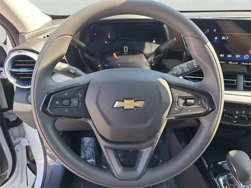 New 2026 Chevrolet Trax LT image 26