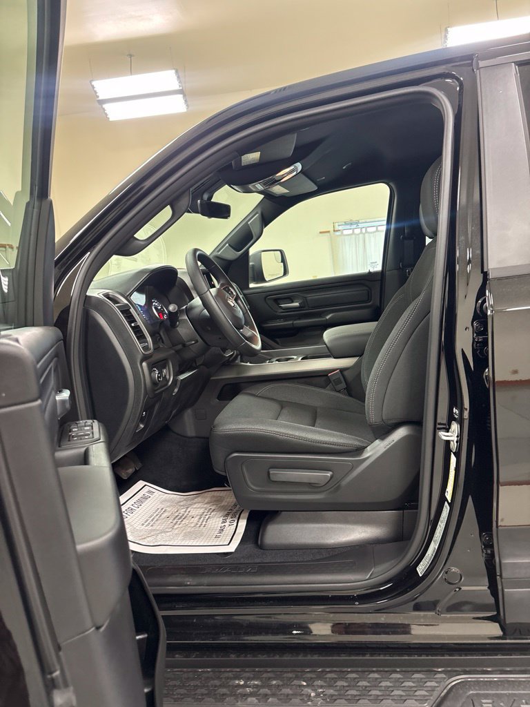 New 2027 RAM 1500 Express AWD/4WD image 10