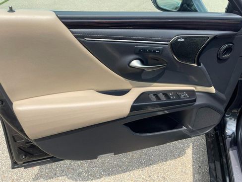 Used 2021 Lexus ES 350 w/ Accessory Package 2 image 24