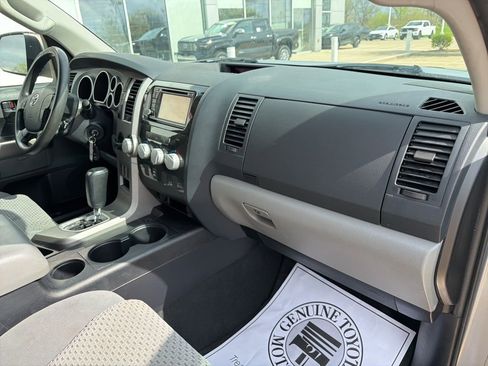 Used 2013 Toyota Tundra 2WD CrewMax w/ SR5 Pkg image 24