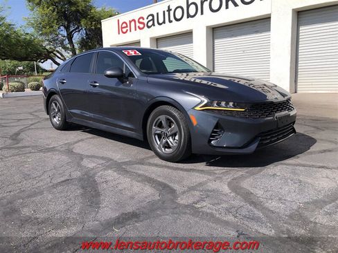 Used 2022 Kia K5 LXS FWD image 2
