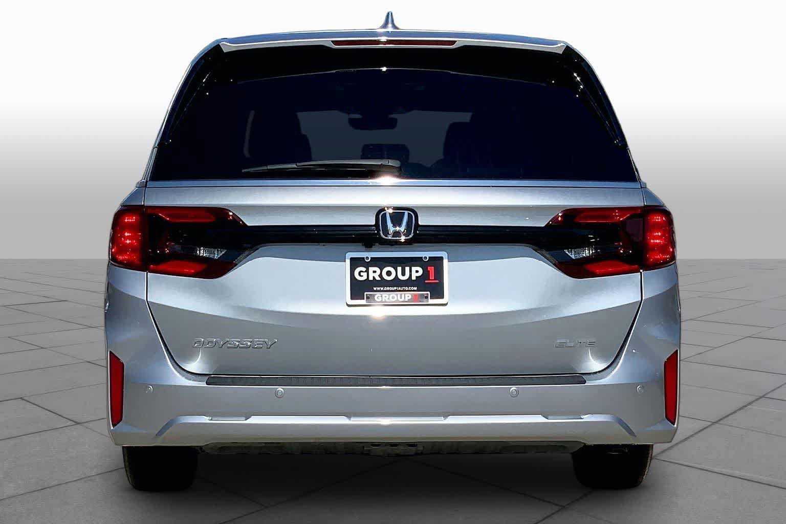 New 2027 Honda Odyssey Elite image 4