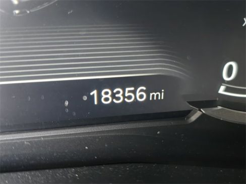 Certified 2023 Genesis G70 3.3T image 27