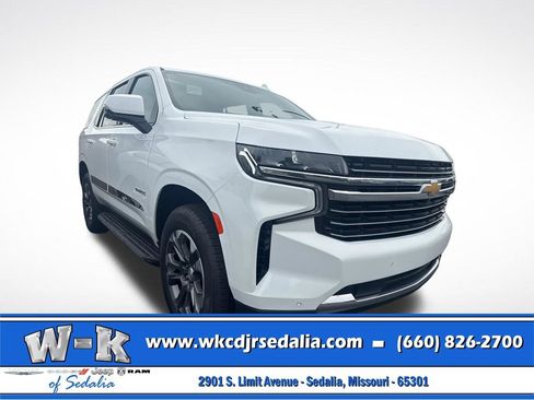 Used 2024 Chevrolet Tahoe LT w/ Luxury Package AWD/4WD image 3