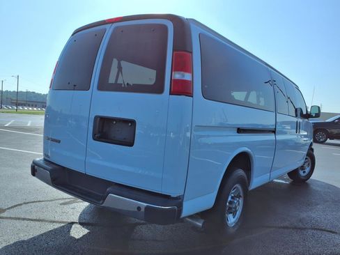 Used 2024 Chevrolet Express 3500 LT w/ LT Preferred Equipment Group image 25
