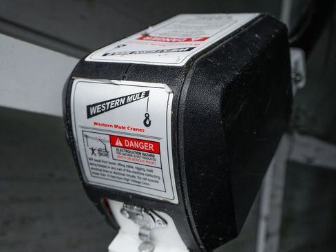 Used 2021 Chevrolet Express 3500 w/ Power Convenience Package image 11