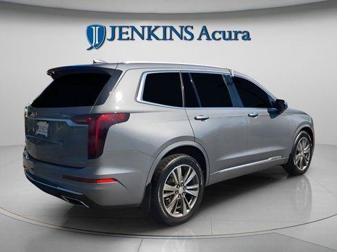 Used 2021 Cadillac XT6 Premium Luxury image 6