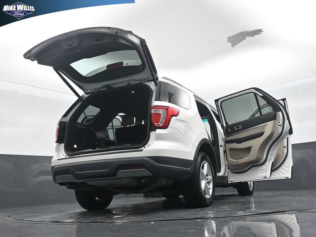 Certified 2019 Ford Explorer XLT w/ Equipment Group 202A FWD image 29