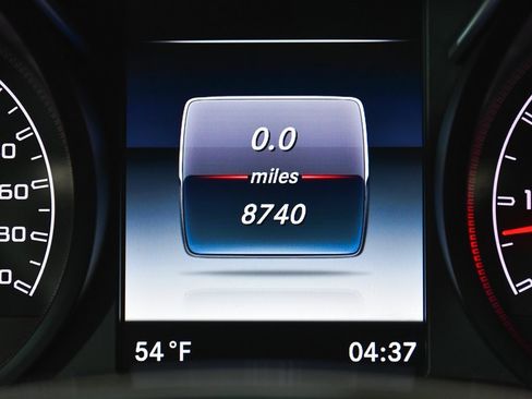 Used 2018 Mercedes-Benz AMG GT Roadster image 23