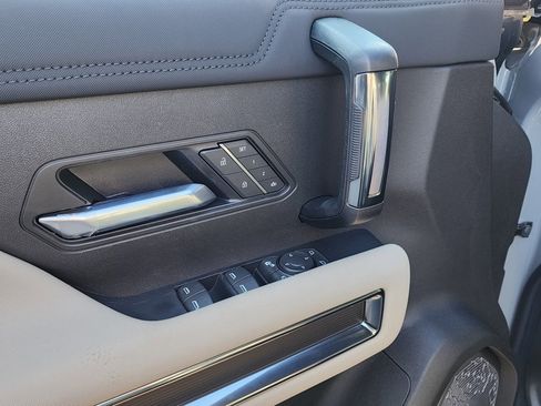 New 2026 GMC Hummer EV SUV image 17