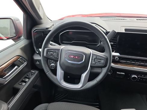Used 2025 GMC Sierra 1500 Elevation AWD/4WD image 14