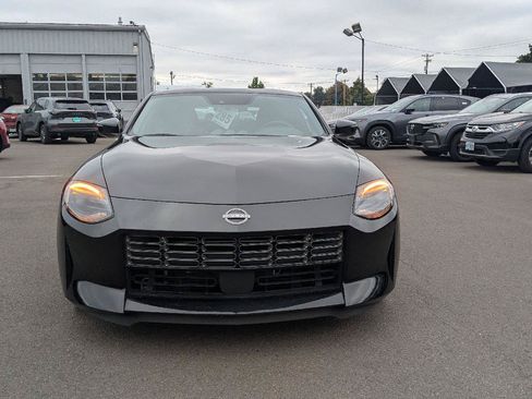 Used 2025 Nissan Z Performance w/ Floor Mat Package RWD image 8