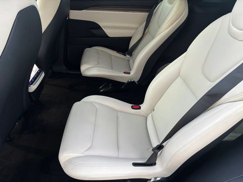 Used 2023 Tesla Model X AWD/4WD image 12
