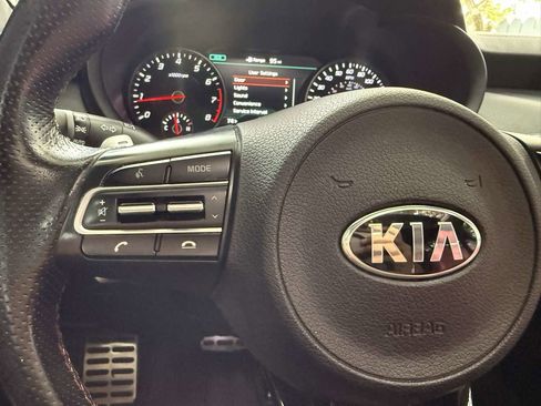 Used 2018 Kia Stinger GT1 image 14