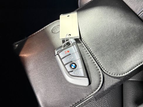 Used 2017 BMW 540i xDrive AWD/4WD image 61