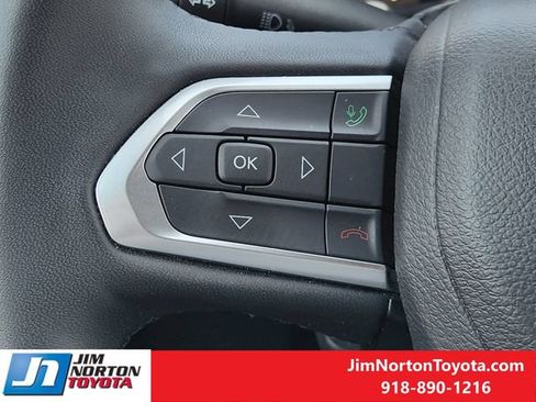 Used 2025 Jeep Compass Limited AWD/4WD image 27