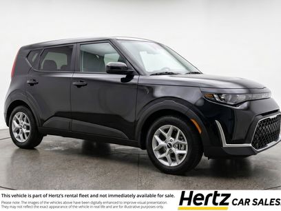 Used 2025 Kia Soul LX w/ LX Technology Package