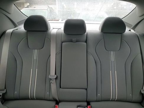 Certified 2025 Hyundai Elantra SEL image 23