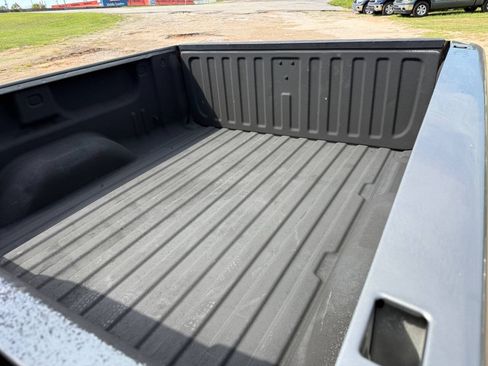 Used 2012 GMC Sierra 1500 SLE w/ Regional Value Package RWD image 9