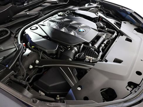 Used 2023 BMW 760i xDrive AWD/4WD image 41