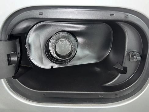 Used 2018 GMC Terrain SLT w/ Preferred Package FWD image 32