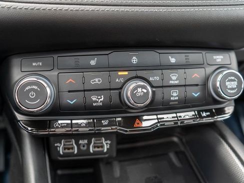 Used 2022 Dodge Durango GT AWD/4WD image 31