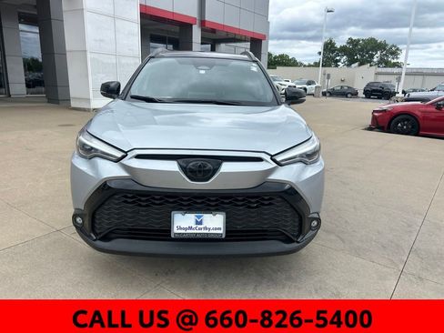 Used 2025 Toyota Corolla Cross AWD Hybrid w/ Convenience Package image 3